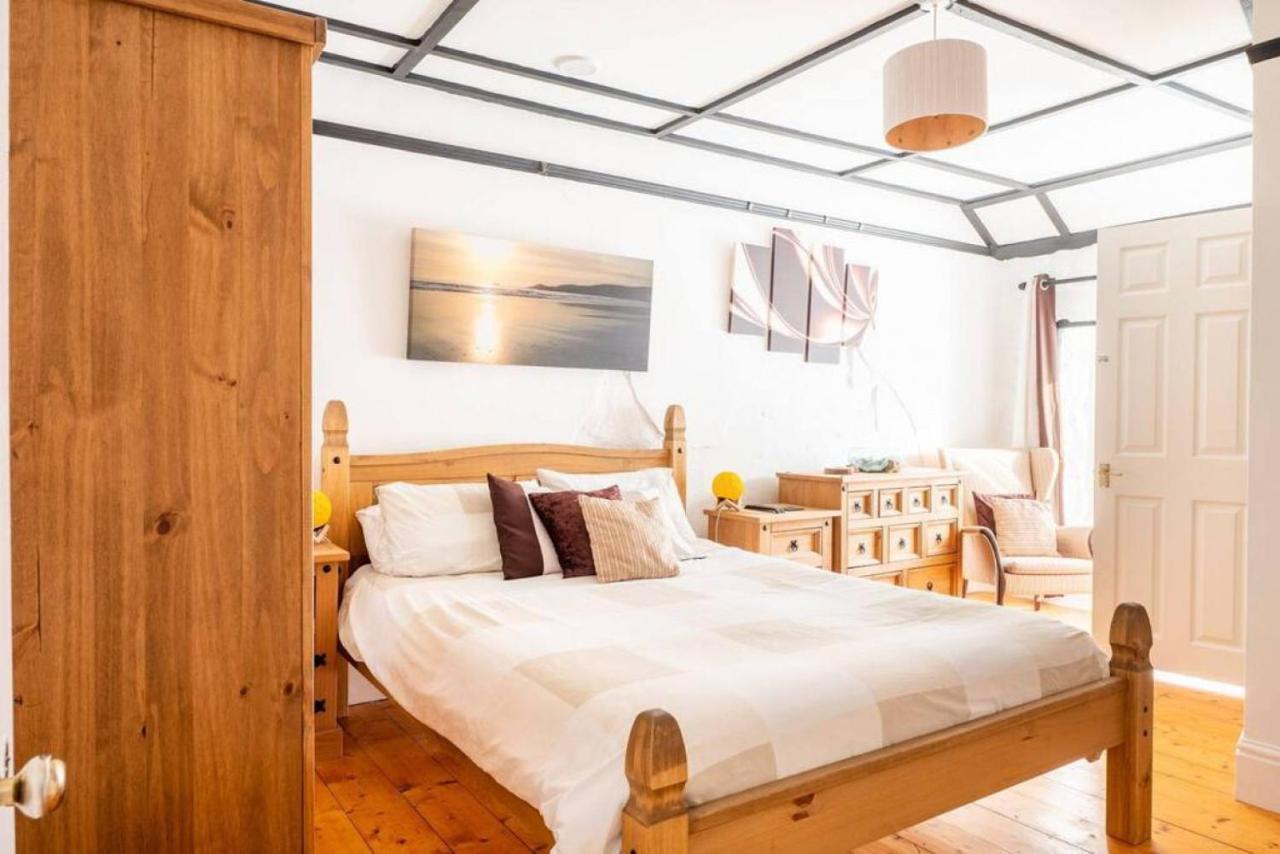 Cosy Welsh Cottage In St Davids Centre With Garden Eksteriør billede