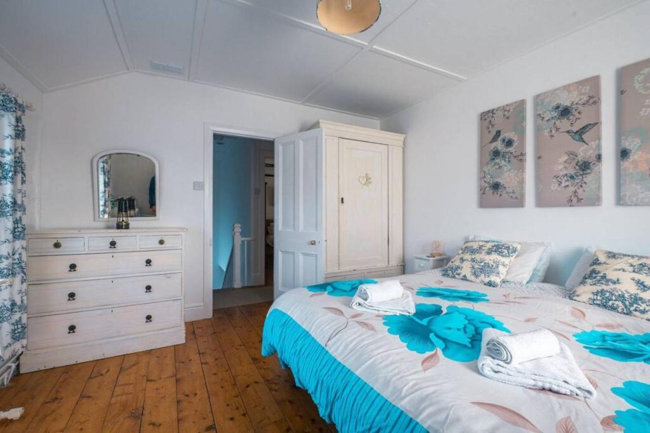 Cosy Welsh Cottage In St Davids Centre With Garden Eksteriør billede