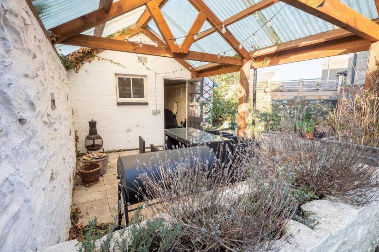Cosy Welsh Cottage In St Davids Centre With Garden Eksteriør billede