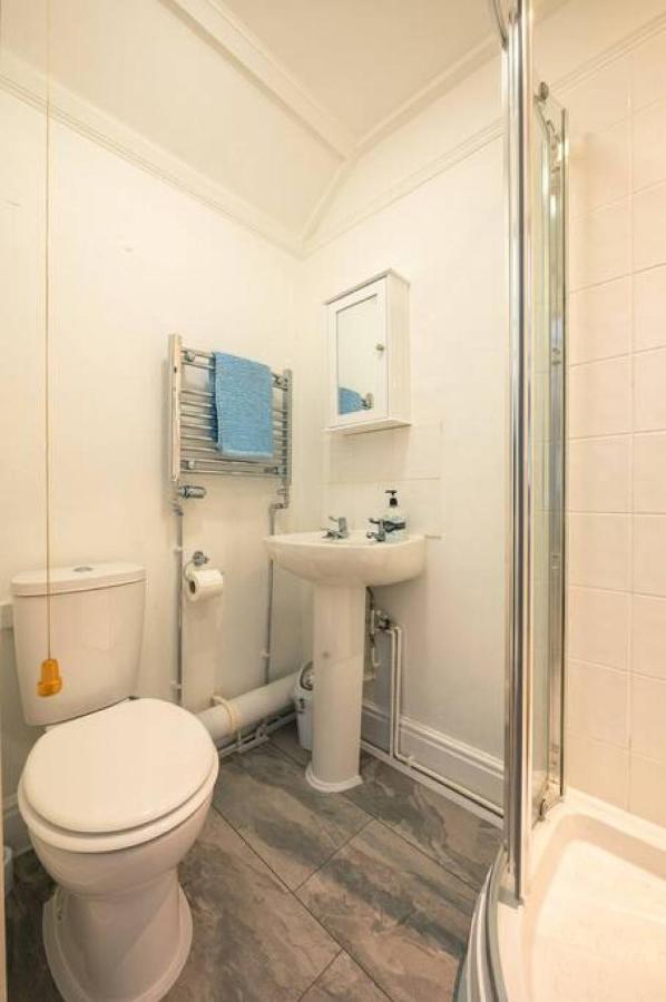 Cosy Welsh Cottage In St Davids Centre With Garden Eksteriør billede