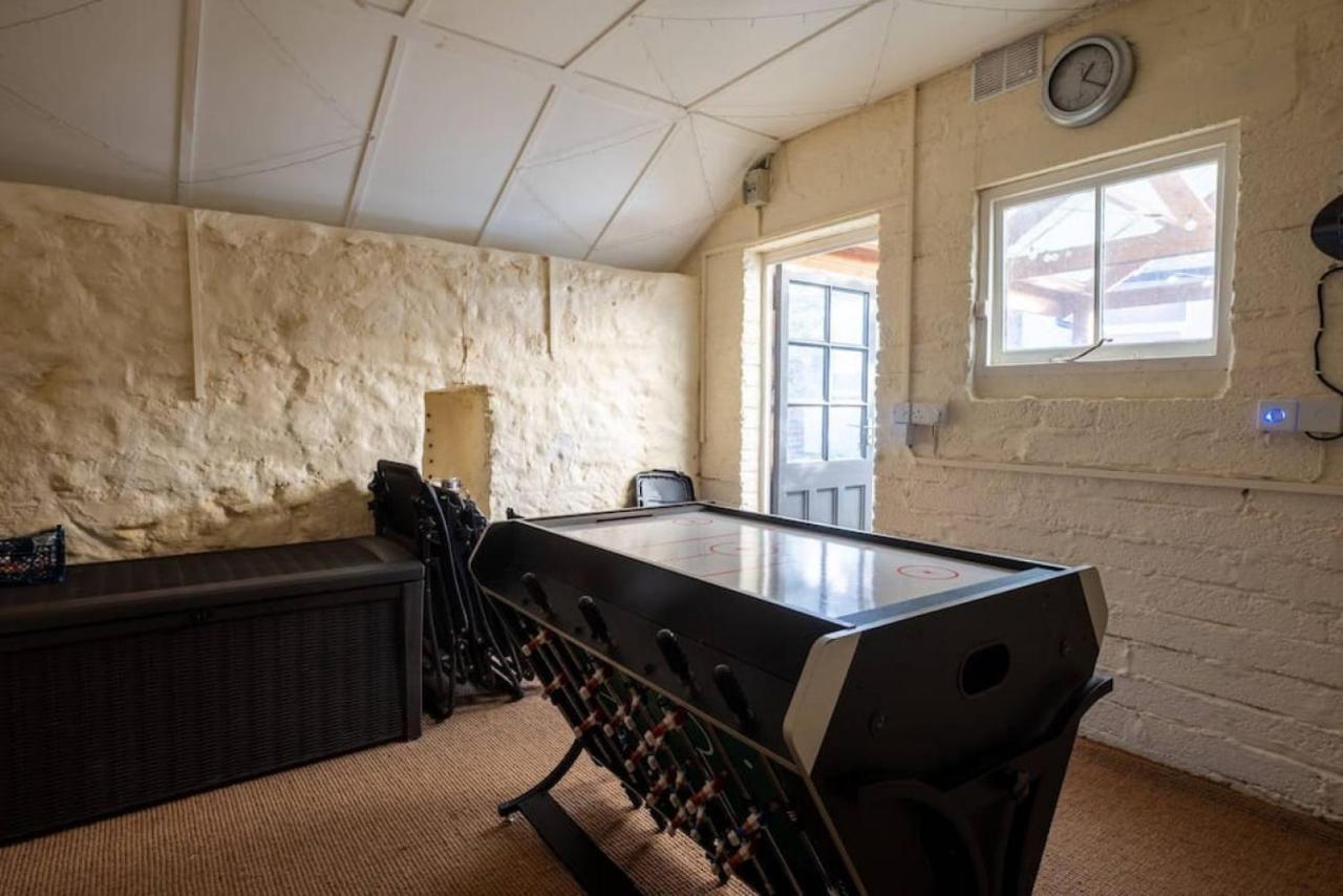 Cosy Welsh Cottage In St Davids Centre With Garden Eksteriør billede